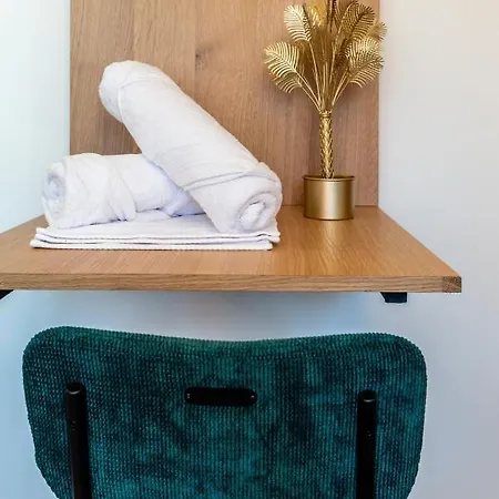 Downtown Cocoon - Centre - Wifi - Netflix אמיינס